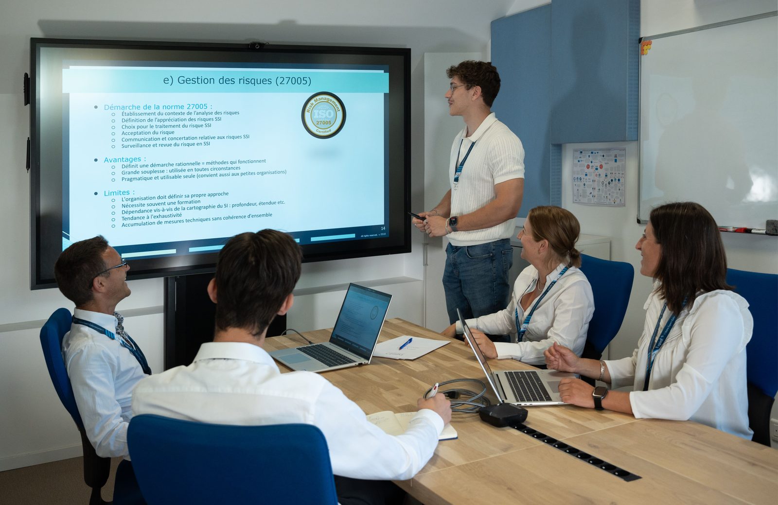 L'&eacute;quipe Expinfo en pleine revue ISO 27001